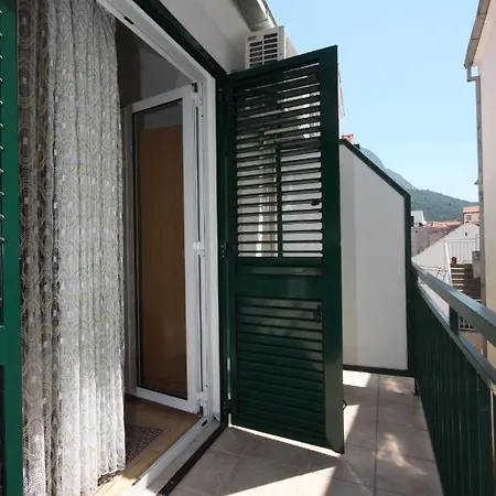 Apartment 6659a